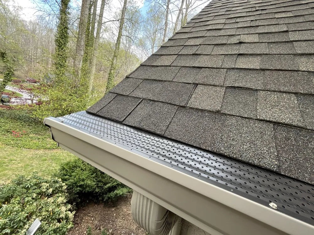 Gutter Leaf Guard (300 ft/box) image 2